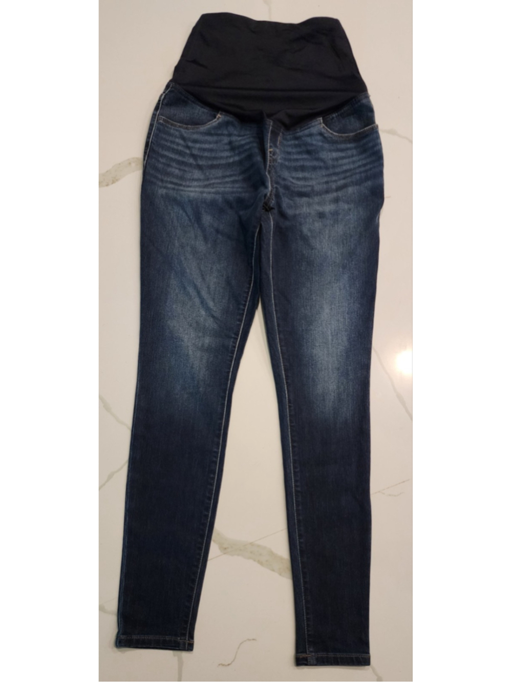 Ingrid & Isabel Maternity Skinny Jeans Size 2 Dark Wash Over The Bump Belly Band